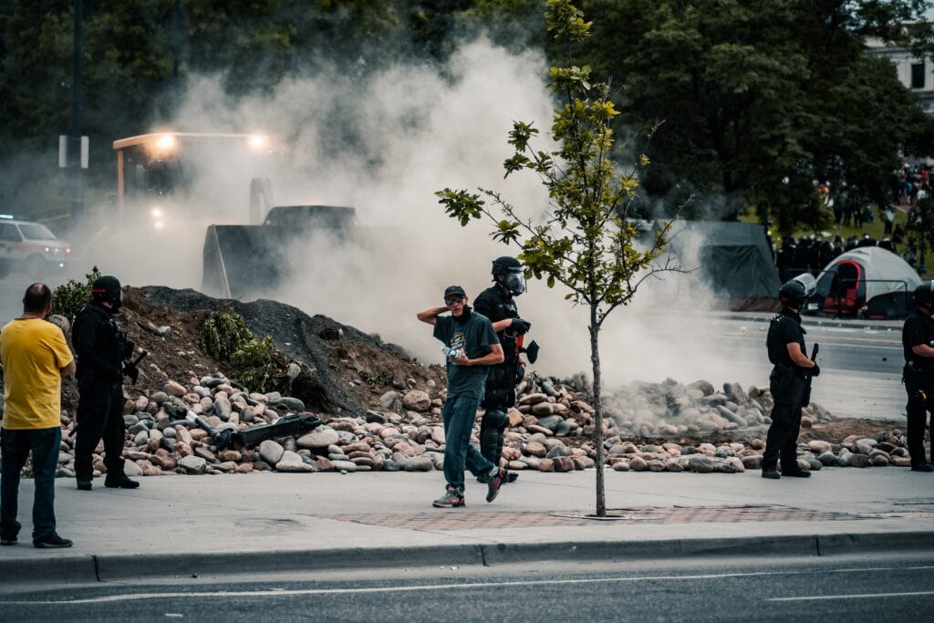 How to Survive City Riots and Emergencies 